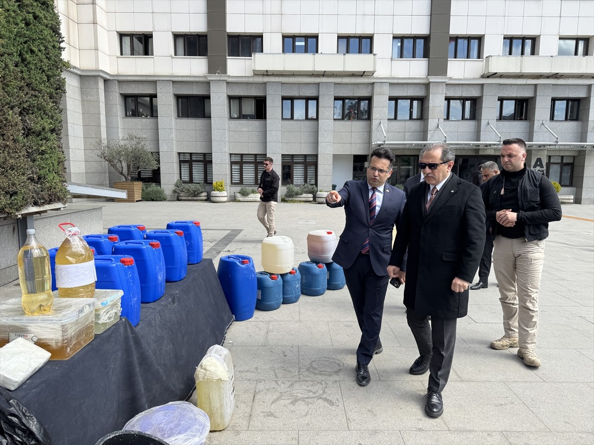 İstanbul Emniyet Müdürlüğü Narkotik Suçlarla Mücadele Şube Müdürlüğü ekiplerince düzenlenen...