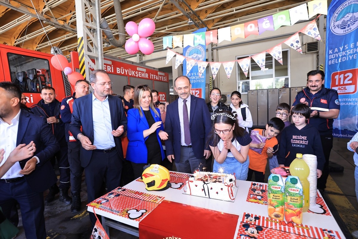 Kayseri Besime Özderici Engelsiz Yaşam Merkezi öğrencilerinden özel gereksinimli Aleyna Başol'a...