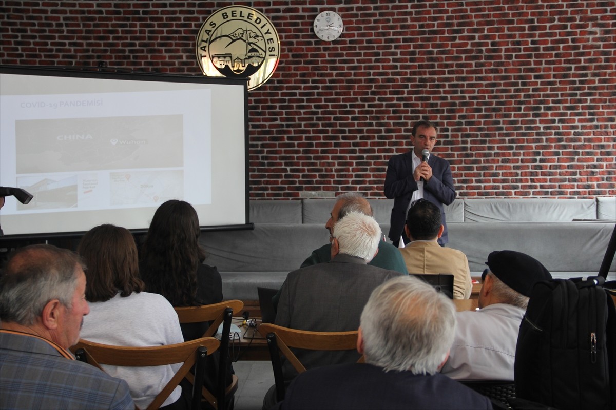 Kayseri Talas Belediyesi ev sahipliğinde Erciyes Üniversitesi (ERÜ) Kurumsal İletişim...