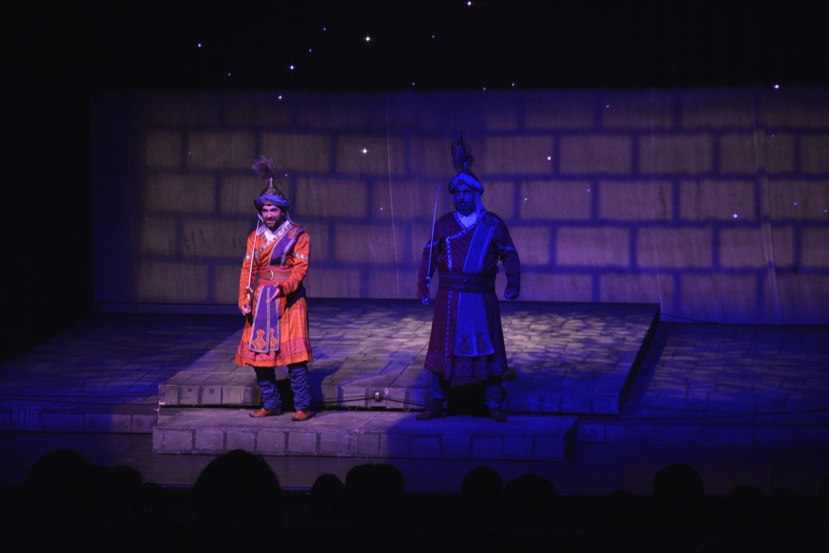 Kültür ve Turizm Bakanlığı Devlet Tiyatroları Genel Müdürlüğü'nce bu yıl 12'ncisi düzenlenen...