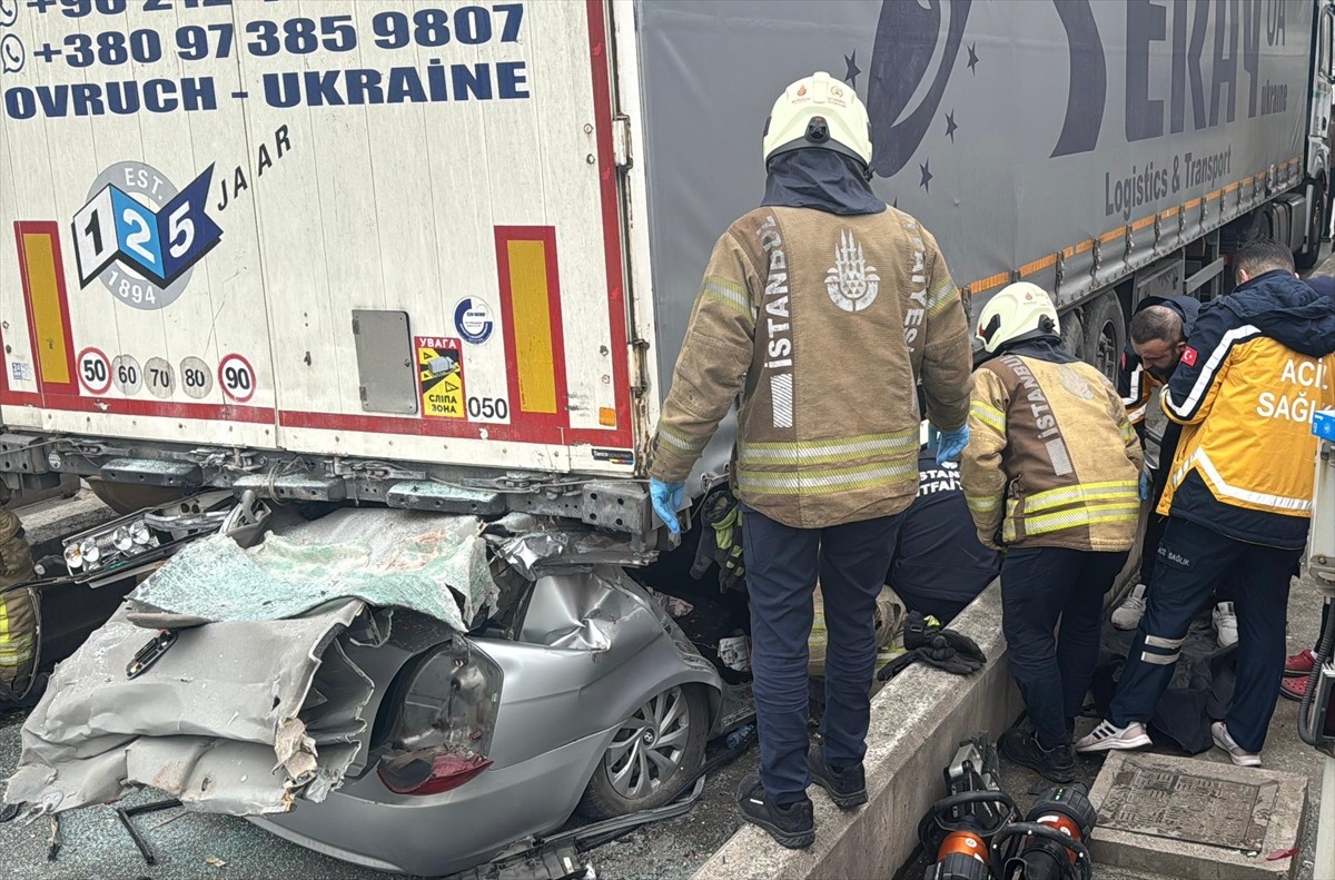 Kuzey Marmara Otoyolu'nun Pendik mevkisi Kurnaköy Gişeleri Ankara istikametinde, gişelerde bulunan...