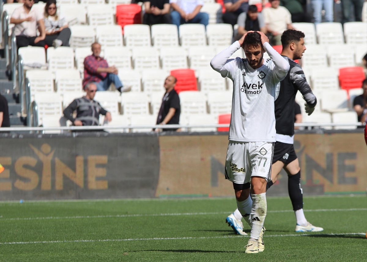 Nesine 2. Lig Beyaz Grup'ta mücadele eden ve sahasında Kepezspor ile 1-1 berabere kalan Altay...
