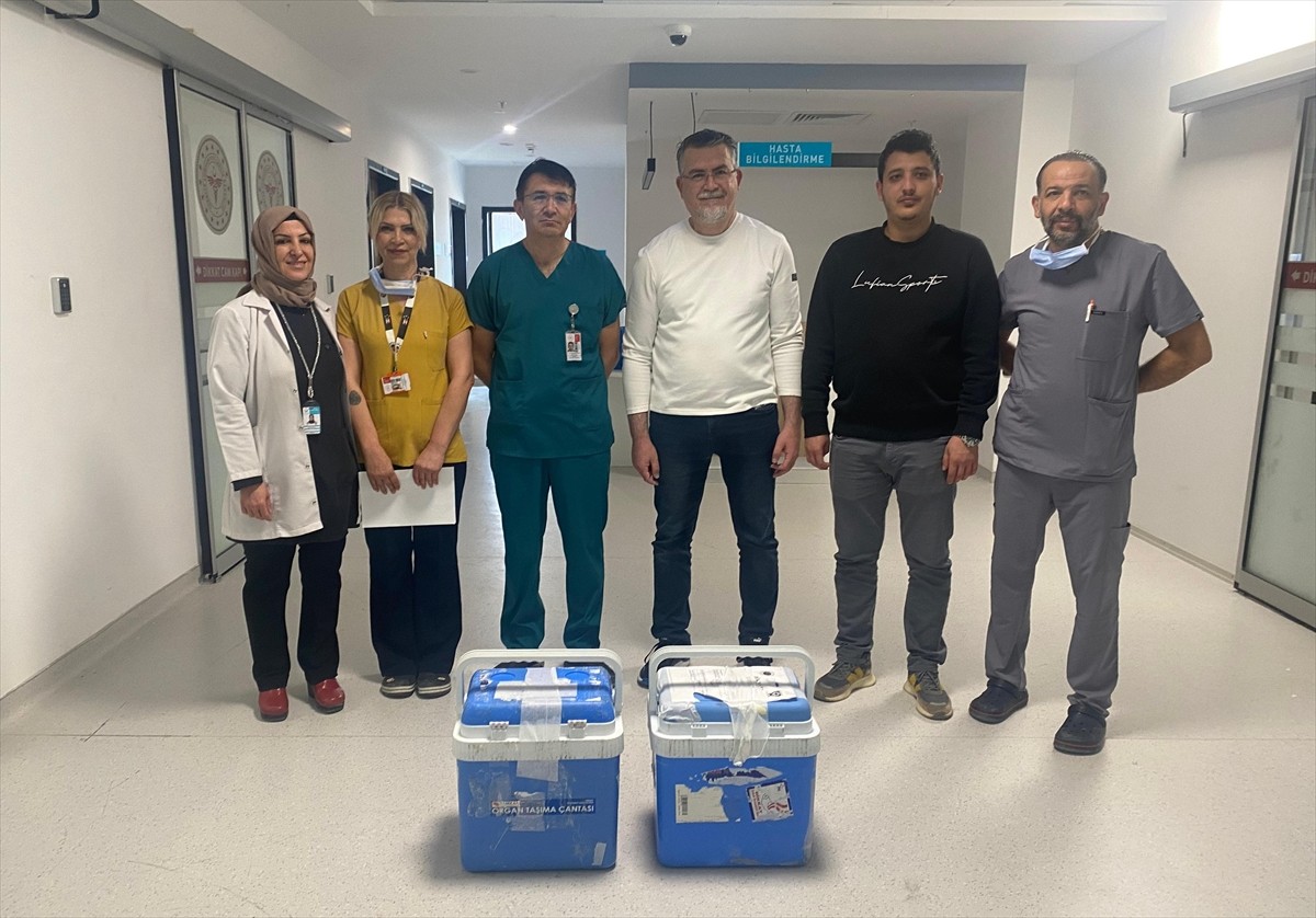 Niğde'de tedavi gördüğü hastanede beyin ölümü gerçekleşen kişinin böbrekleri 2 hastaya umut...