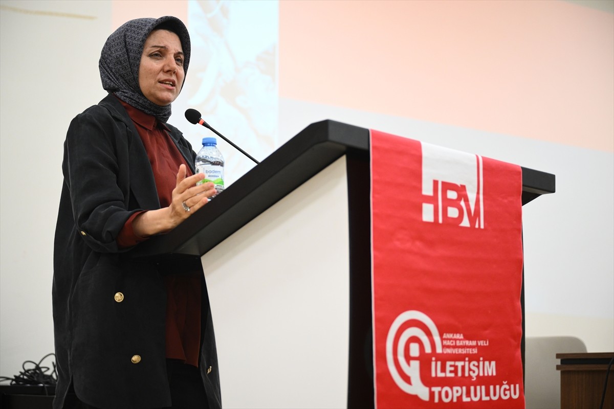 nkara Hacı Bayram Veli Üniversitesi (HBV) İletişim Fakültesi İletişim Topluluğu Kulübünce...