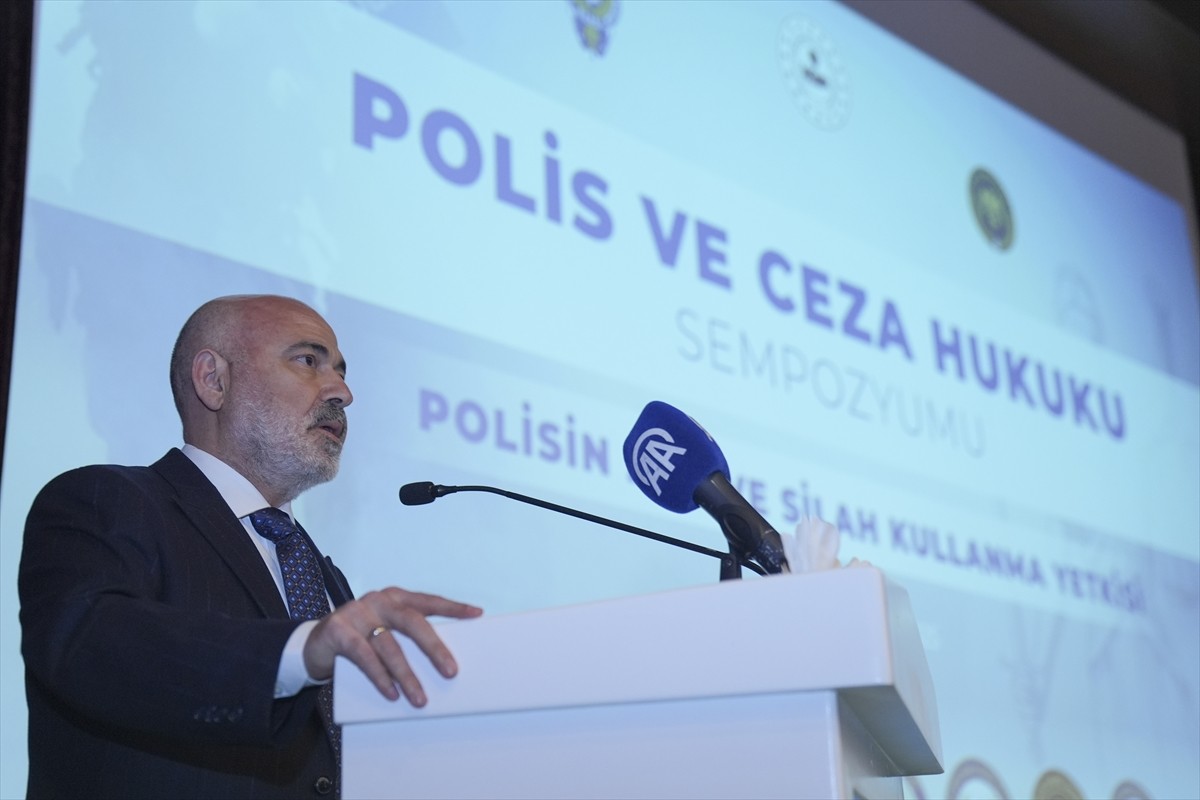 Polis Akademisi Başkanlığınca, Gölbaşı Yerleşkesi'ndeki Ali Birinci Kültür Merkezinde "Polis ve...