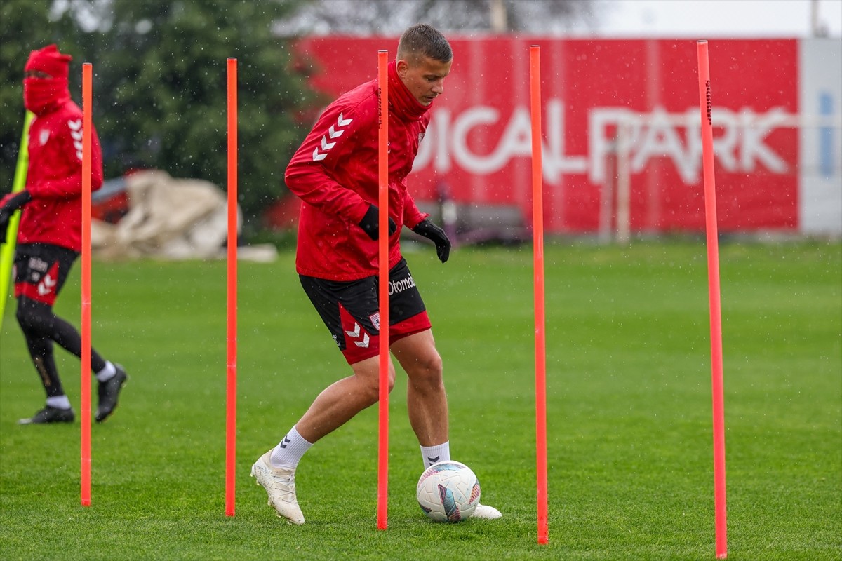 Reeder Samsunspor, Trendyol Süper Lig'in 31. haftasında 11 Nisan Cuma günü sahasında Galatasaray...