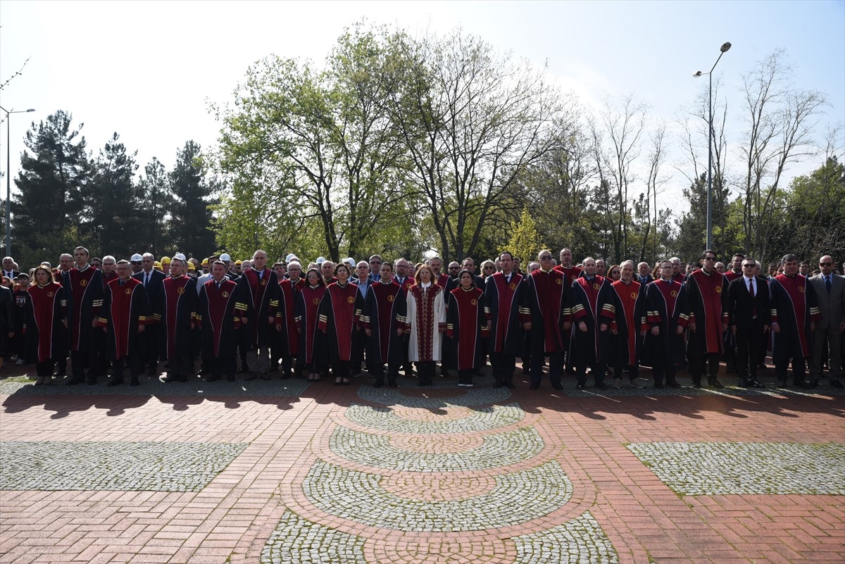 Samsun'da 1975 yılında kurulan Ondokuz Mayıs Üniversitesinin (OMÜ) kuruluşunun 50'nci yılında...