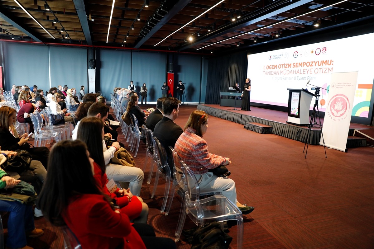 Samsun'da 2. Ulusal Otizm Eylem Planı kapsamında "Tanıdan Müdahaleye Otizm" temasıyla 1. OGEM...
