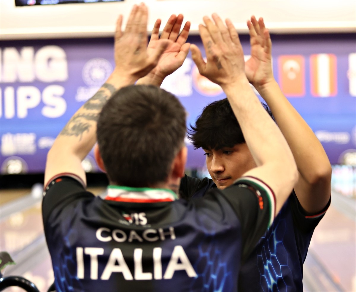  Samsun'da düzenlenen Gençler Avrupa Bowling Şampiyonası sona erdi. Organizasyonun son gününde...