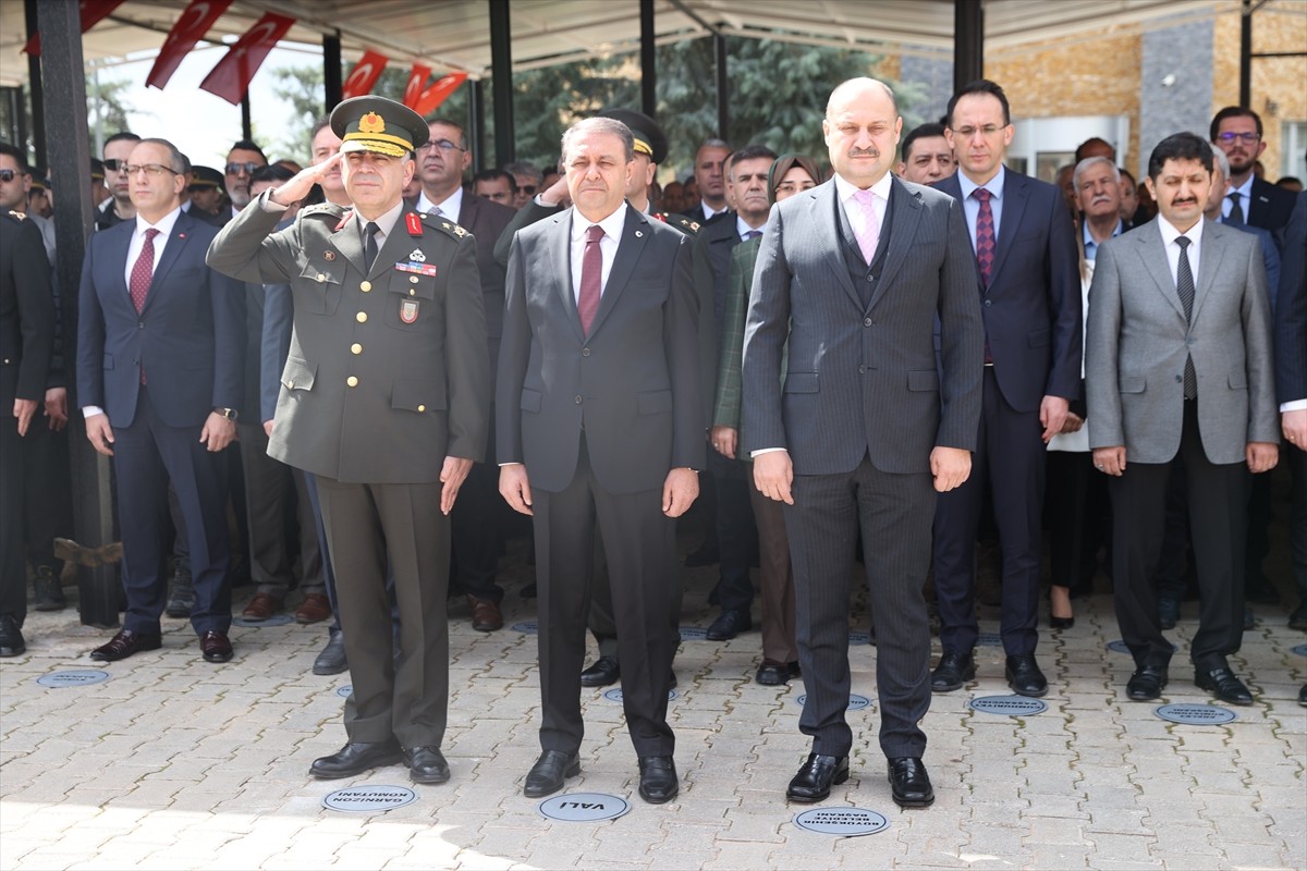 Şanlıurfa'nın düşman işgalinden kurtuluşunun 105. yıl dönümü dolayısıyla tören düzenlendi....
