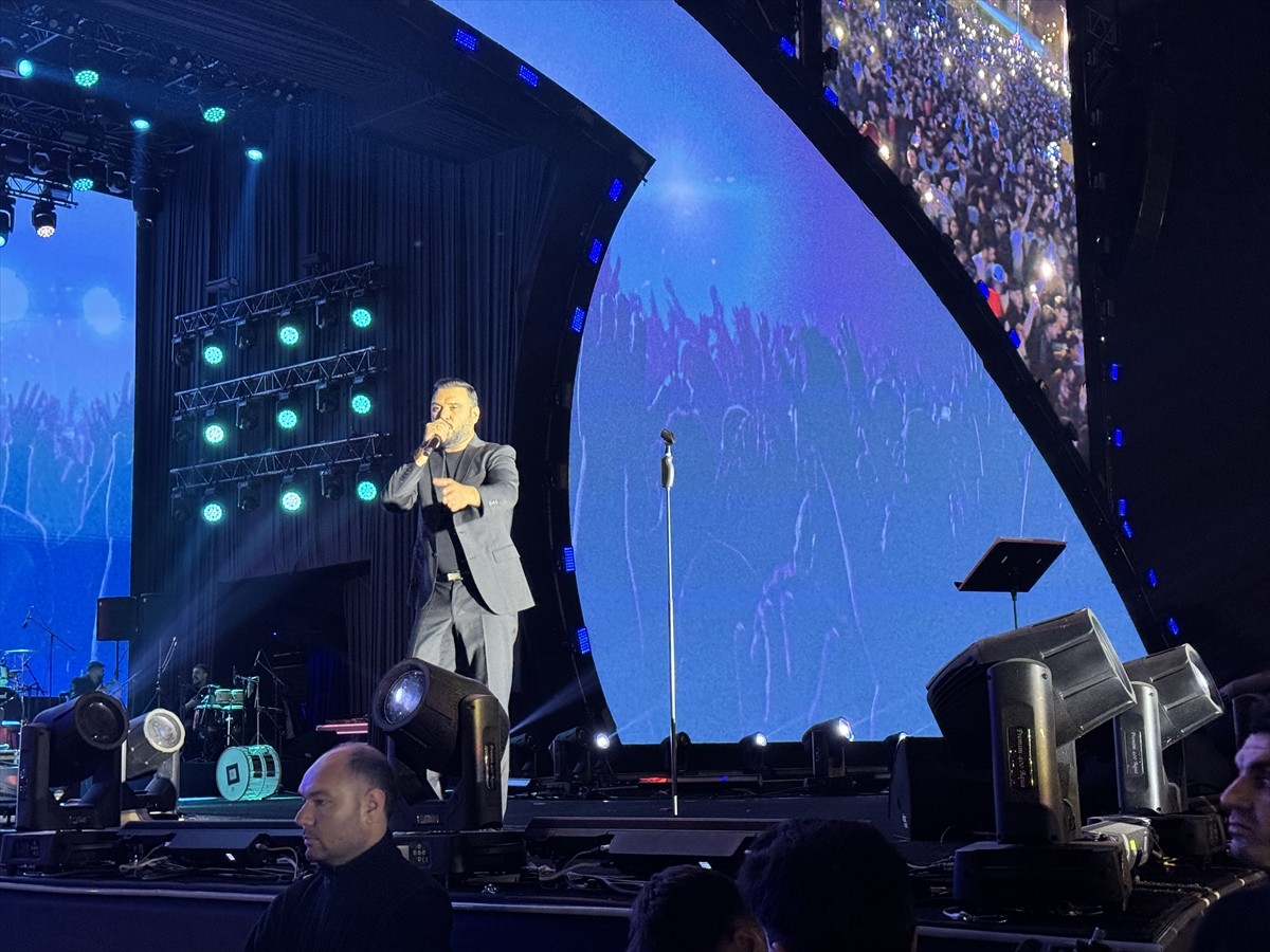 Şarkıcı Alişan, Kültür ve Turizm Bakanlığınca düzenlenen "Türkiye Kültür Yolu Festivali"...