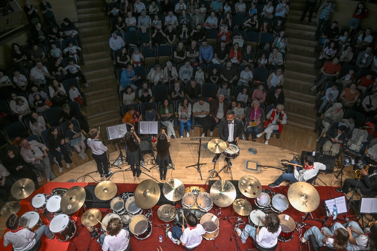 Serdar Ceylan Bateri Çocuk Orkestrası, 23 Nisan Ulusal Egemenlik ve Çocuk Bayramı dolayısıyla CSO...