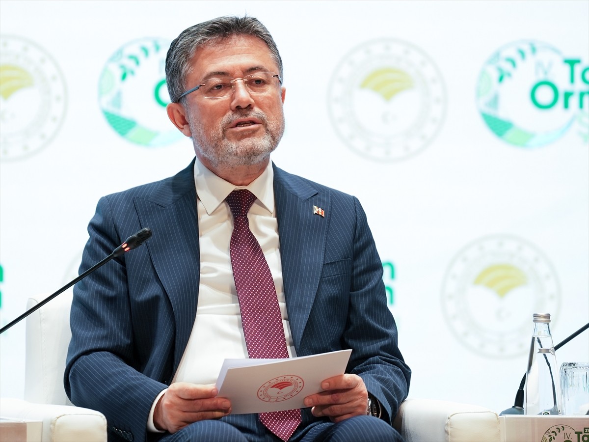Tarım ve Orman Bakanı İbrahim Yumaklı, İstanbul’da düzenlenen ''Tarım Diplomasisi Forumu''na...
