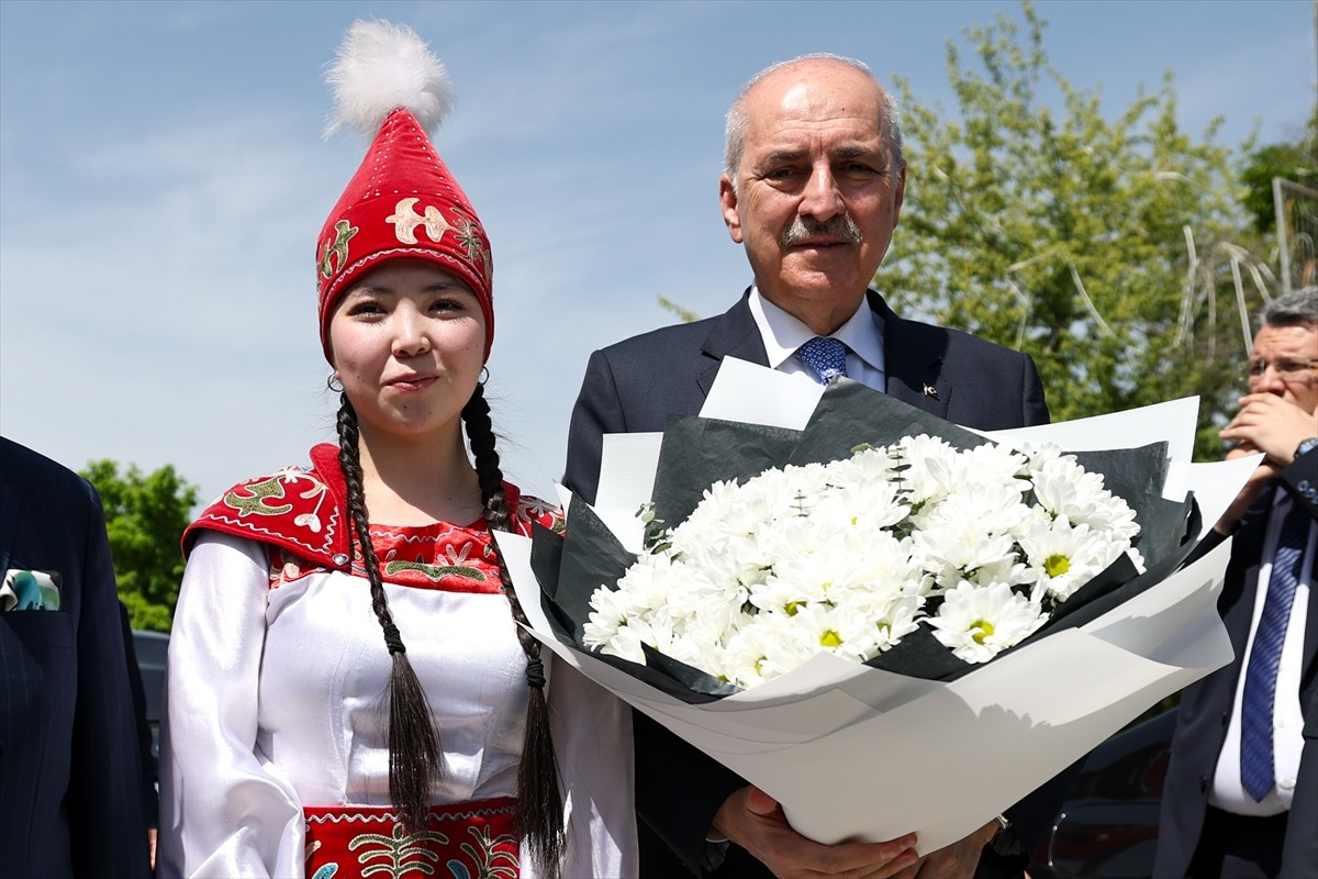 TBMM Başkanı Numan Kurtulmuş, resmi temaslarda bulunduğu Bişkek'te, Kırgızistan-Türkiye Manas...