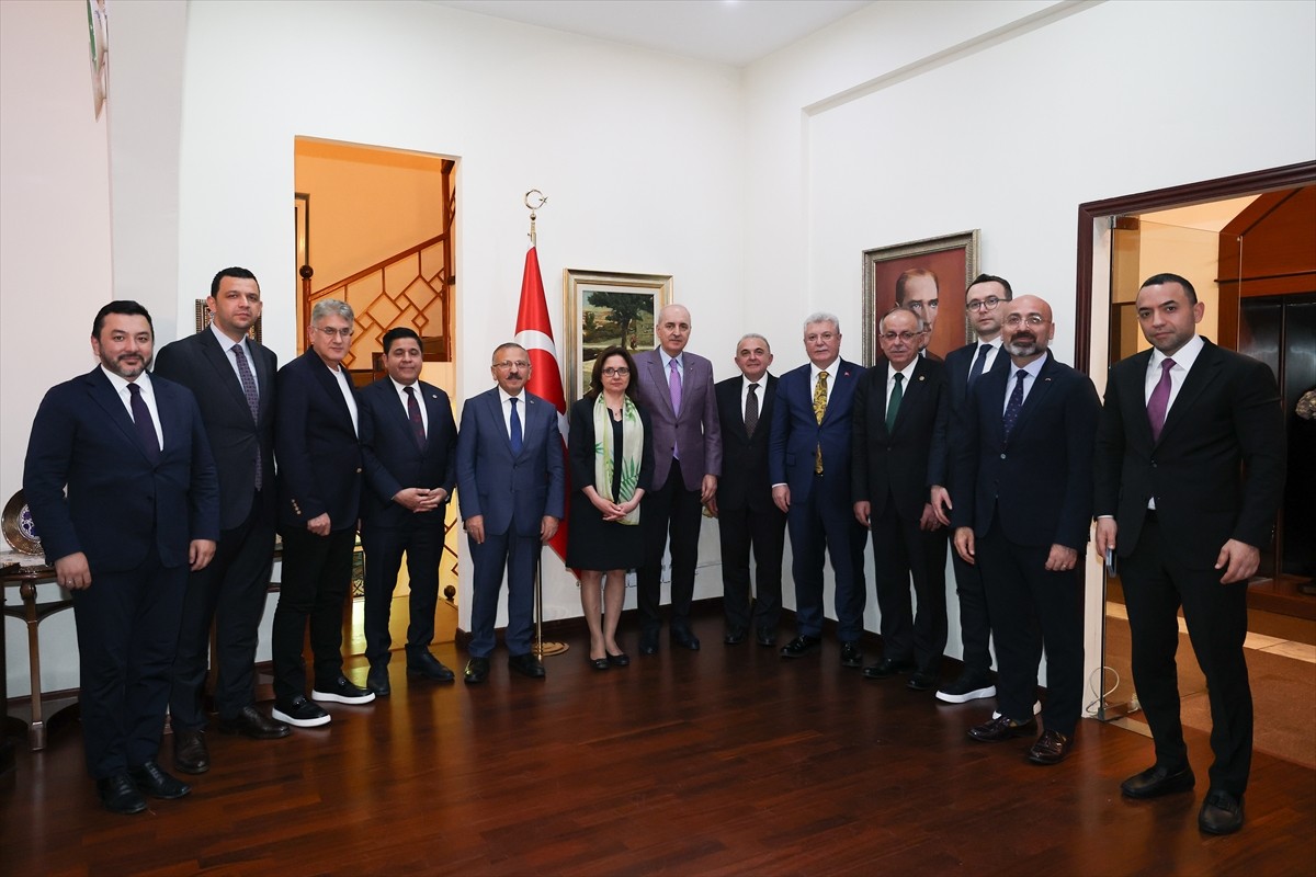 TBMM Başkanı Numan Kurtulmuş, resmi temaslarda bulunmak üzere gittiği Kırgızistan'da, Türkiye'nin...