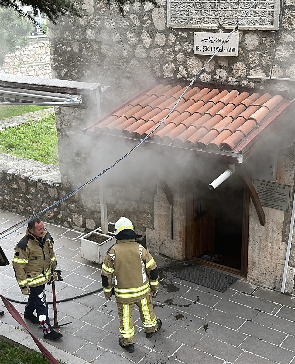 Tokat'ta Cumhuriyet Meydanı'nda bulunan ve 1288 yılında inşa edildiği bilinen Ebu Şems Hanegahı...