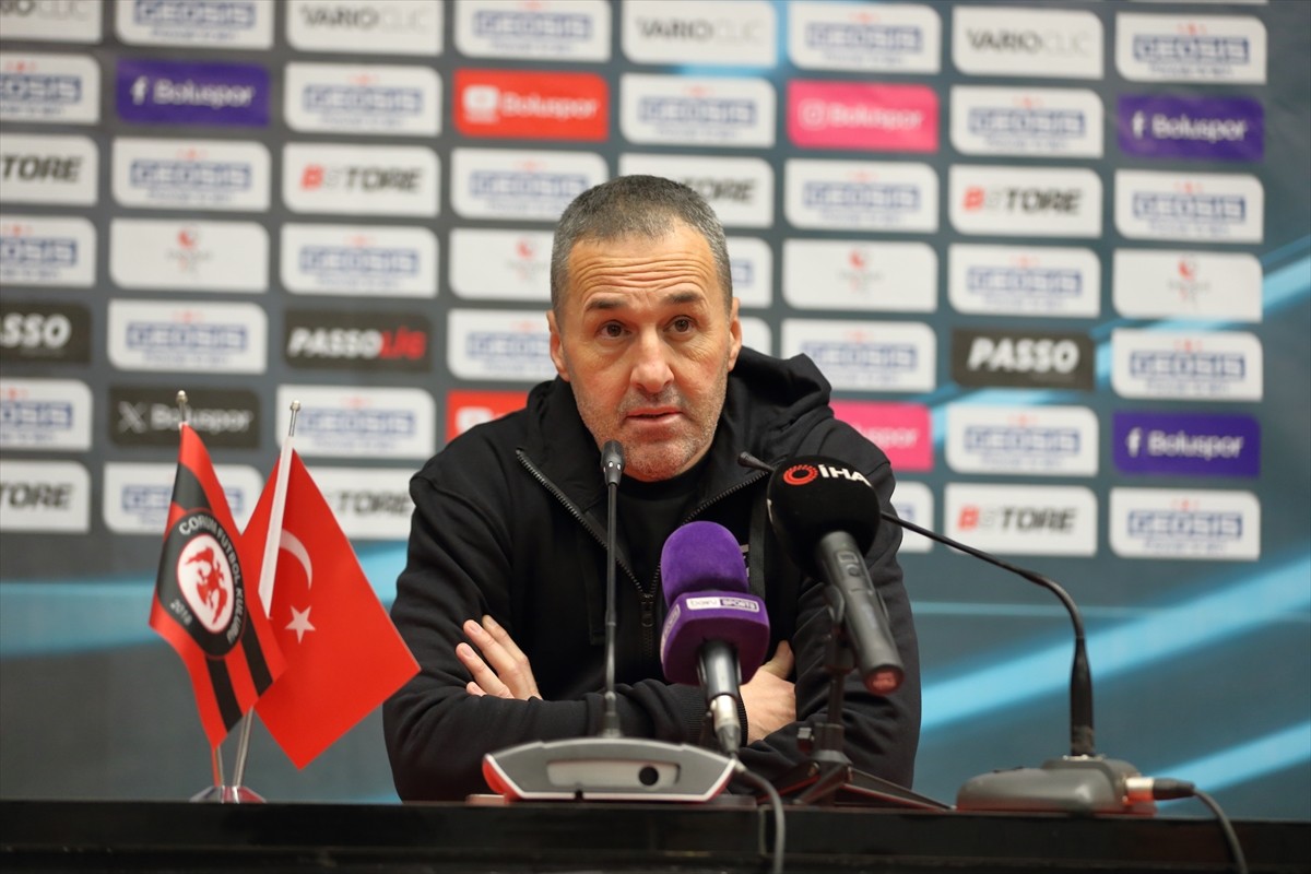 Trendyol 1. Lig'in 33. haftasında Boluspor ile Sakaryaspor, Çorum Şehir Stadı'nda karşılaştı....