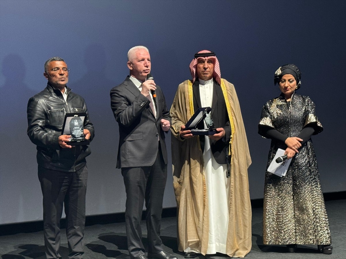 TRT ortak yapımı "Kut'ül Amare: Masaldan Gerçeğe" belgeselinin galası, Atlas 1948 Sineması'nda...