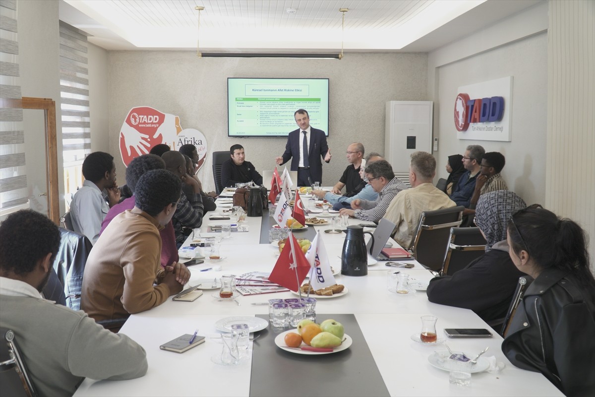 Tüm Afrika'nın Dostları Derneği (TADD) tarafından düzenlenen afet farkındalık ve ilkyardım ile...