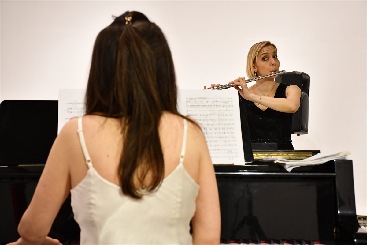 Türkiye'nin Üsküp Büyükelçiliği desteğiyle, Üsküp Yunus Emre Enstitüsü (YEE) tarafından...