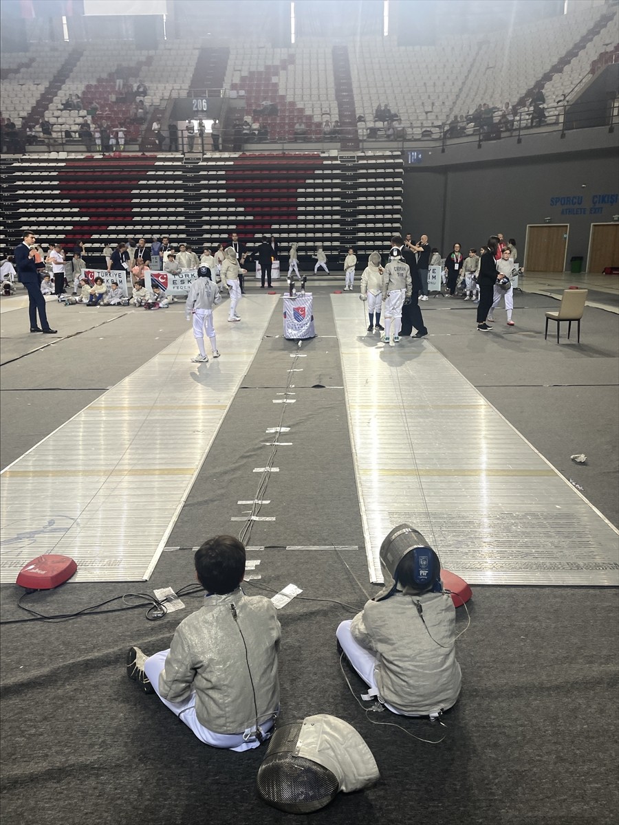 Türkiye Eskrim Federasyonu (TEF) faaliyet takviminde yer alan Uluslararası Çocuk Kupası...