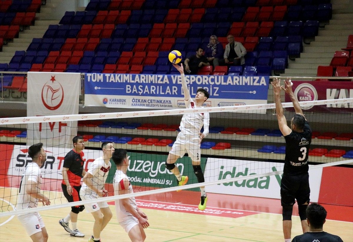 Türkiye Voleybol Federasyonu (TVF) tarafından düzenlenen İşitme Engelliler Türkiye Voleybol...