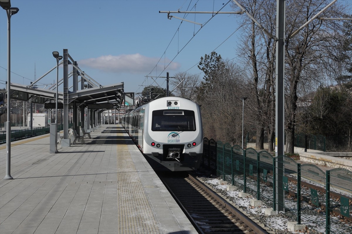 Ulaştırma ve Altyapı Bakanı Abdulkadir Uraloğlu, 23 Nisan Ulusal Egemenlik ve Çocuk Bayramı...