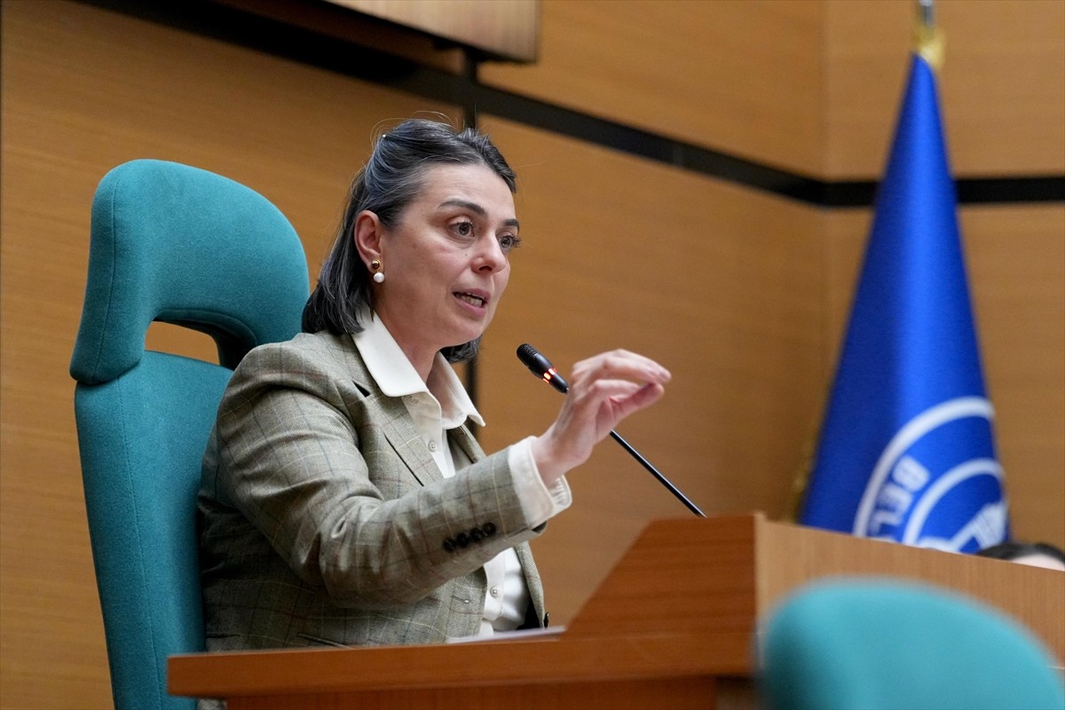 Üsküdar Belediye Meclisi Toplantısı, Belediye Başkanı Sinem Dedetaş yönetiminde belediyenin hizmet...