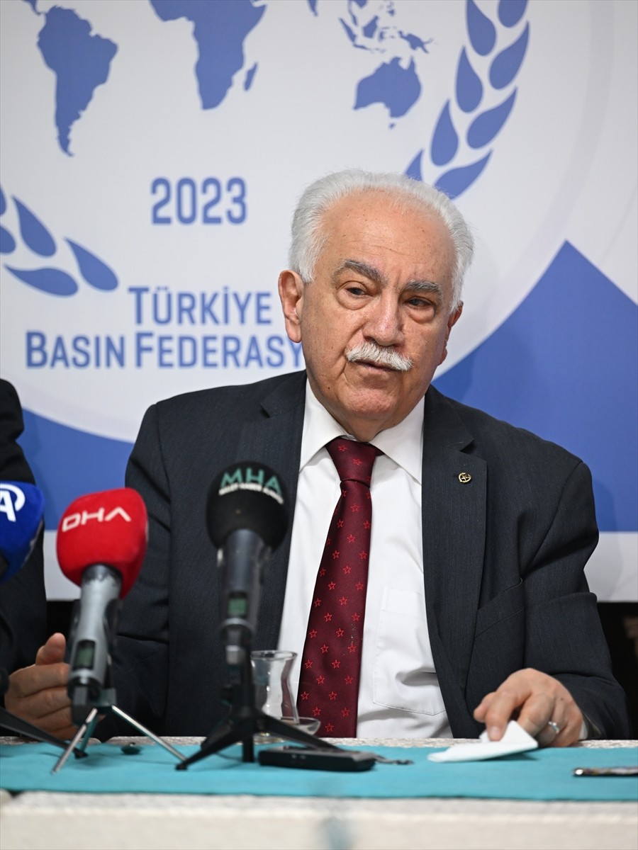 Vatan Partisi Genel Başkanı Doğu Perinçek, Türkiye Yayıncılar Federasyonu'nun "Anadolu Sohbetleri"...