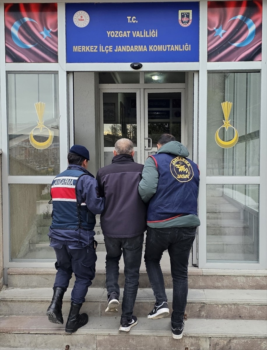 Yozgat'ta hakkında 24 yıl 7 ay 25 gün kesinleşmiş hapis cezası bulunan firari hükümlü...
