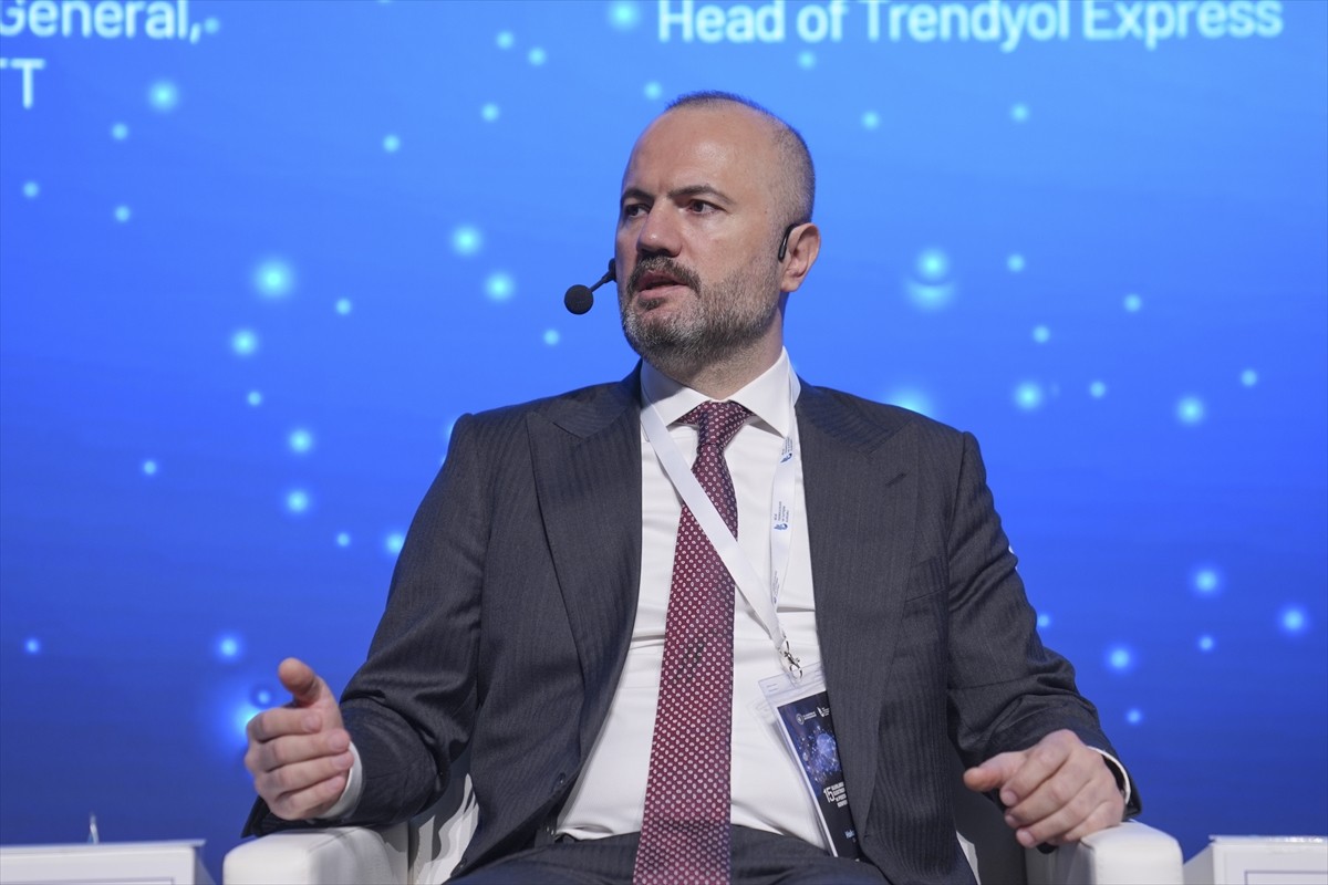 15. Uluslararası Elektronik Haberleşme ve Posta Düzenleyicileri Konferansı, ikinci gününde, "Posta...