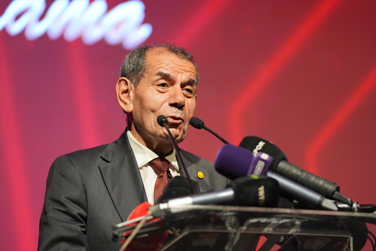 1905 Galatasaraylı Yönetici ve İş İnsanları Derneği (GSYİAD), sarı-kırmızılı futbol takımının...