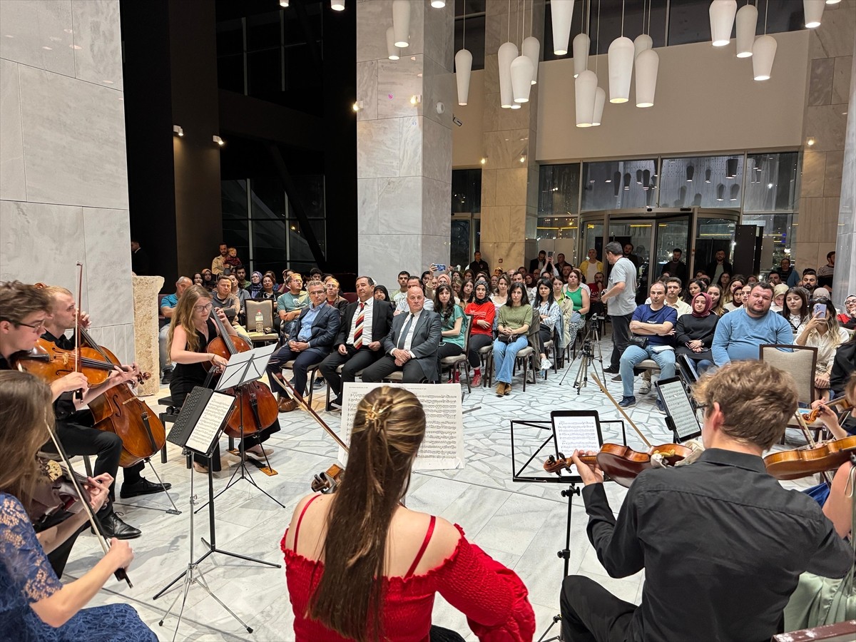 24. Afyonkarahisar Klasik Müzik Festivali'nin son gününde Prag oda müziği topluluğu Afyonkarahisar...