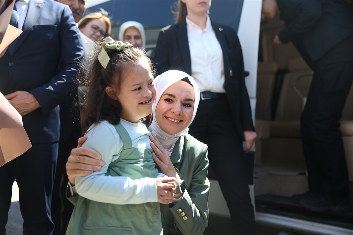 Aile ve Sosyal Hizmetler Bakanı Mahinur Özdemir Göktaş, Kadın Kooperatifleri Geçim Tesisi...