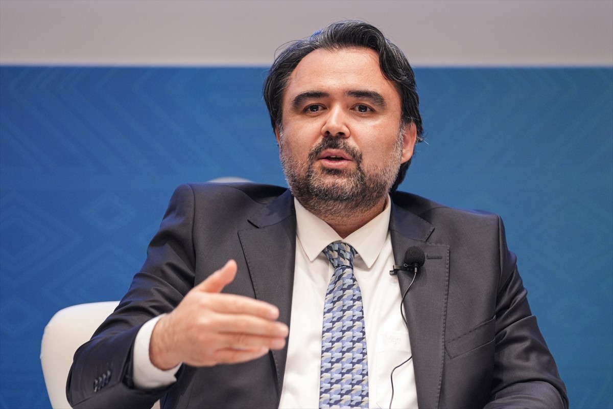 Aile ve Sosyal Hizmetler Bakanlığının katkılarıyla, İstanbul Aile Vakfı tarafından "21. Yüzyılda...