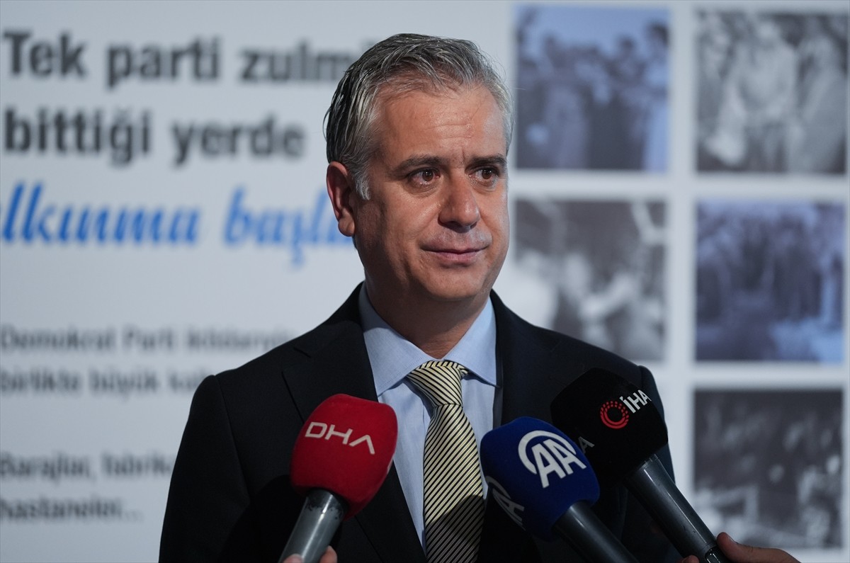 AK Parti Genel Başkan Yardımcısı Hasan Basri Yalçın, AK Parti Kongre Merkezi'nde 27 Mayıs 1960...