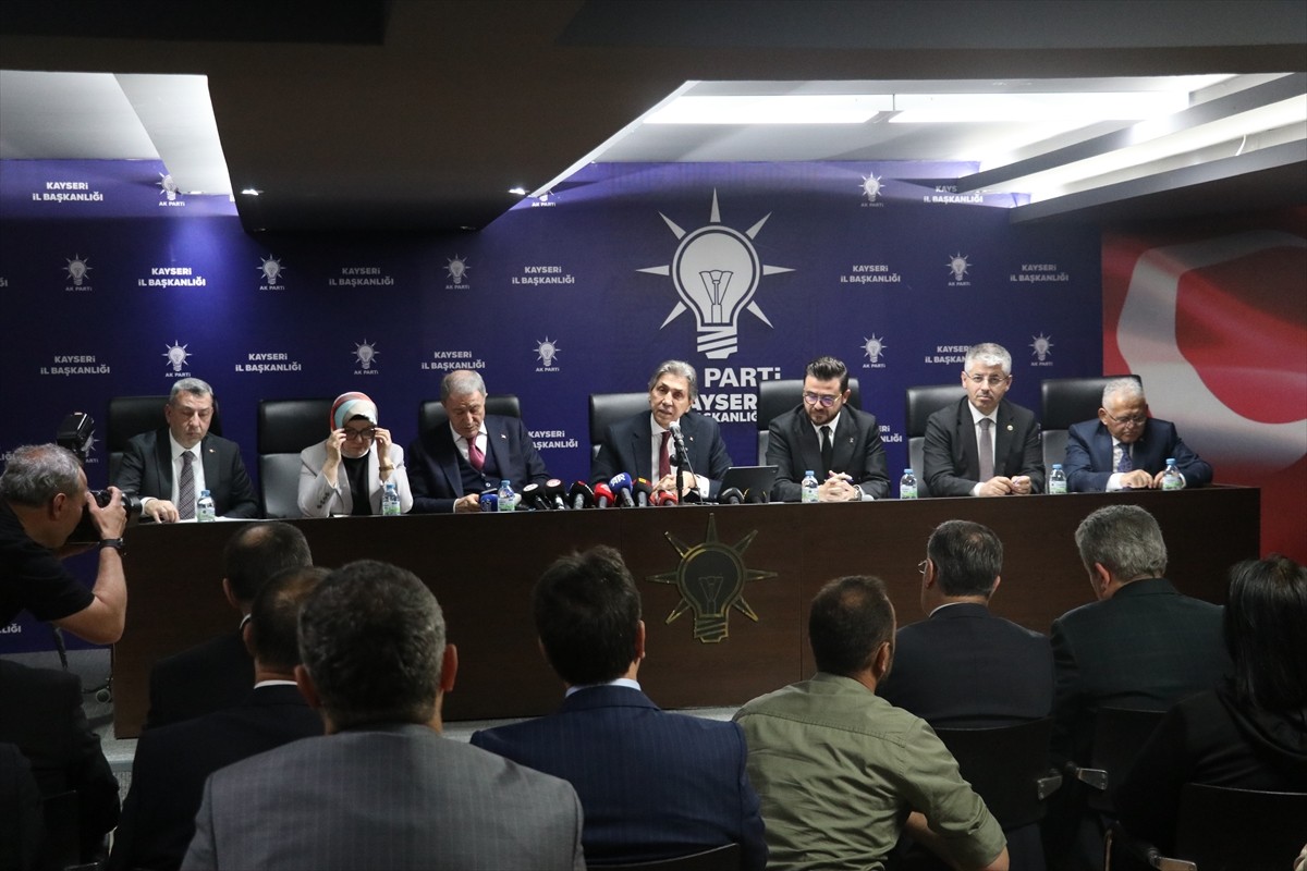 AK Parti Genel Başkan Yardımcısı ve Yerel Yönetimler Başkanı Mustafa Demir, terör örgütü PKK'nın...