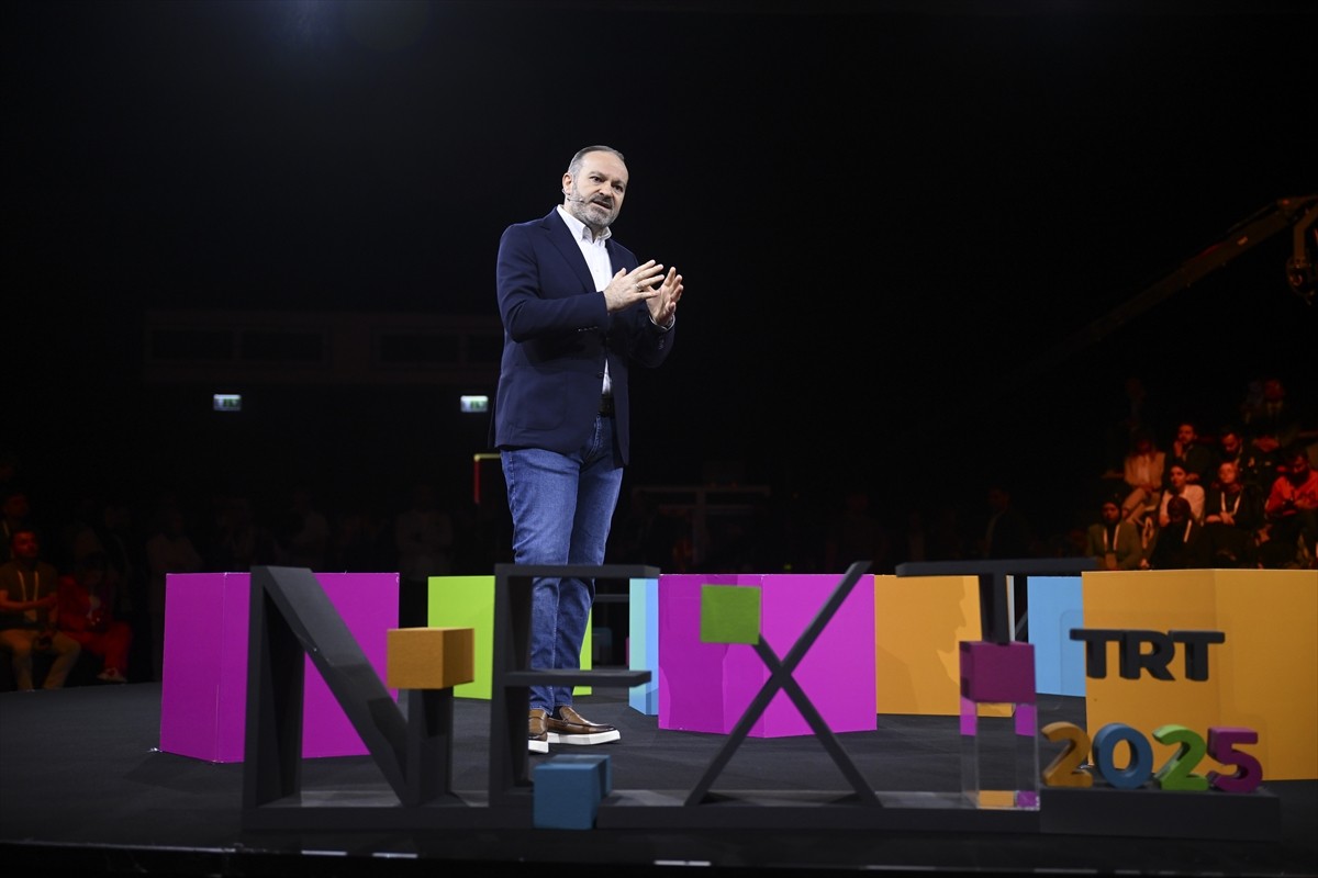 Alanında uzman, genç gazeteci, akademisyen, sivil toplum temsilcileri ve girişimcilerin seslerini...