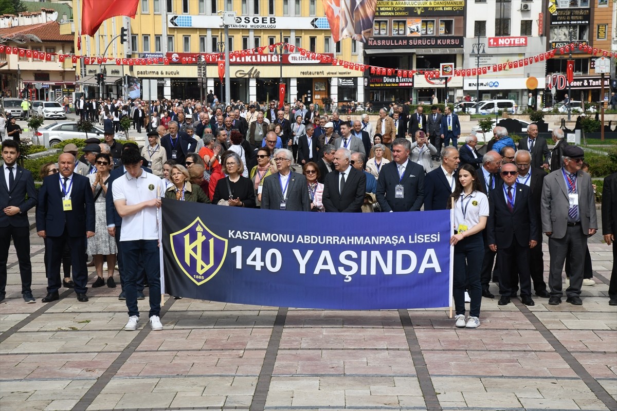 Anadolu'nun ilk devlet lisesi olan ve Çanakkale ile Kurtuluş savaşlarına katılan öğrencilerinden...