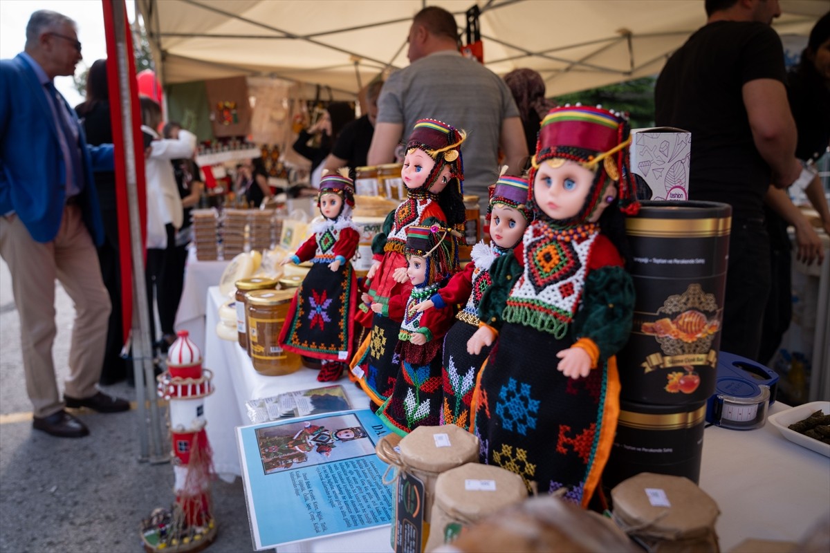 Ankara'da Polis Eşleri Derneğince, Anıttepe Polis Akademisi Yerleşkesi'nde, şehit ve gazi...