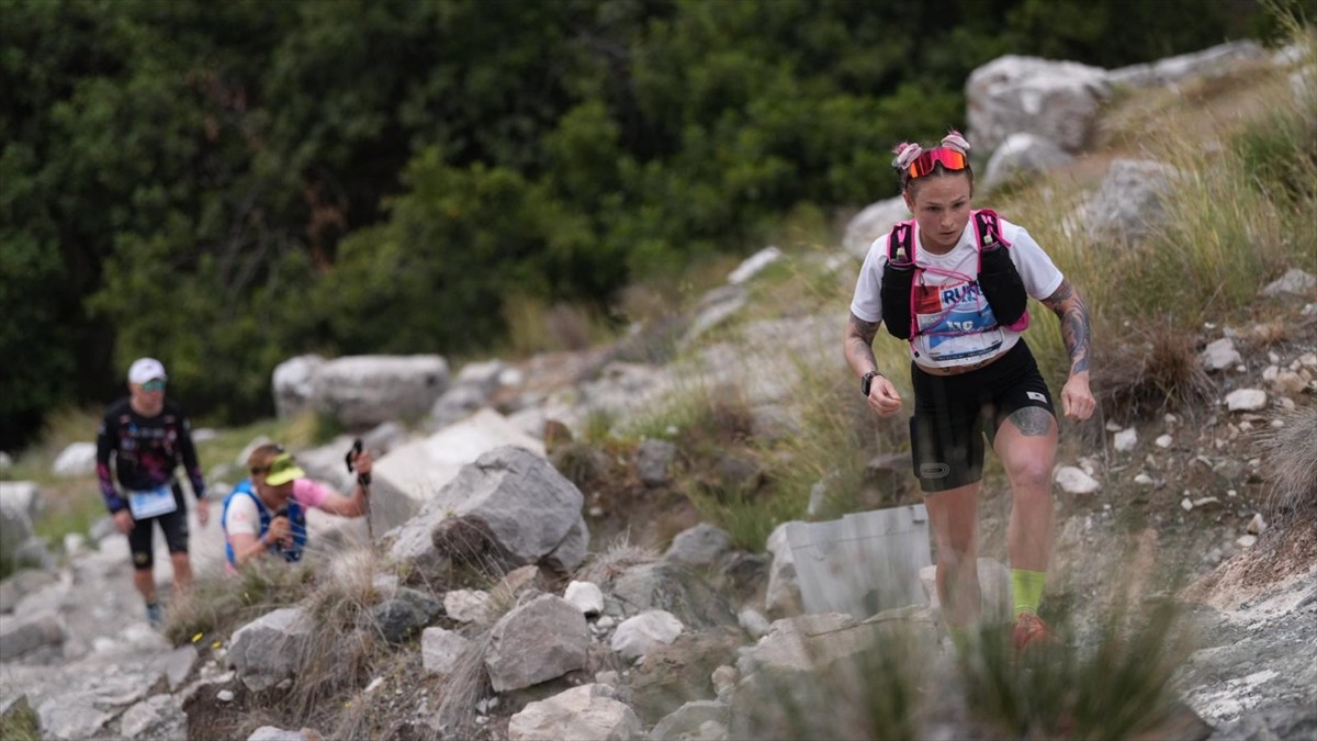 Antalya'nın Kemer ilçesinde düzenlenen 11. Corendon Tahtalı Run To Sky yarışları, sona erdi. Bu...