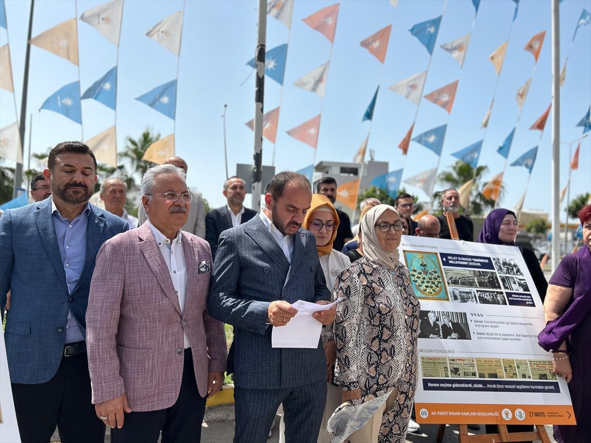 Antalya AK Parti İl Teşkilatı, 27 Mayıs 1960 darbesinin yıl dönümü dolayısıyla basın açıklaması...