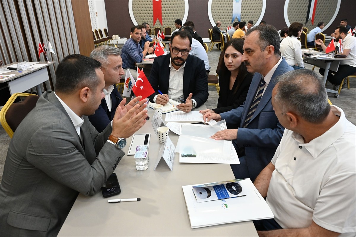 Antalya Organize Sanayi Bölgesinin (OSB), dış ticaret ağını genişletme hedefi doğrultusunda...