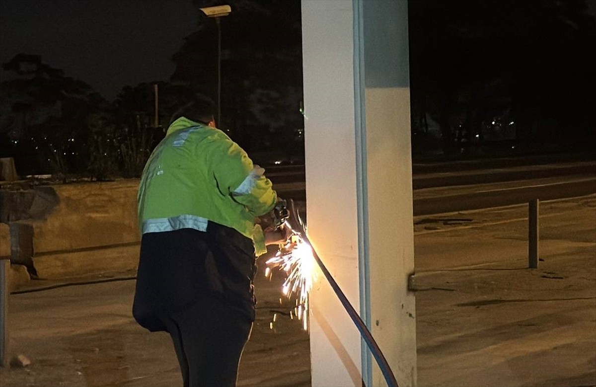 Avrupa Otoyolu Avcılar Ücret Toplama İstasyonu'nda yapılacak çalışmalar nedeniyle Avcılar...
