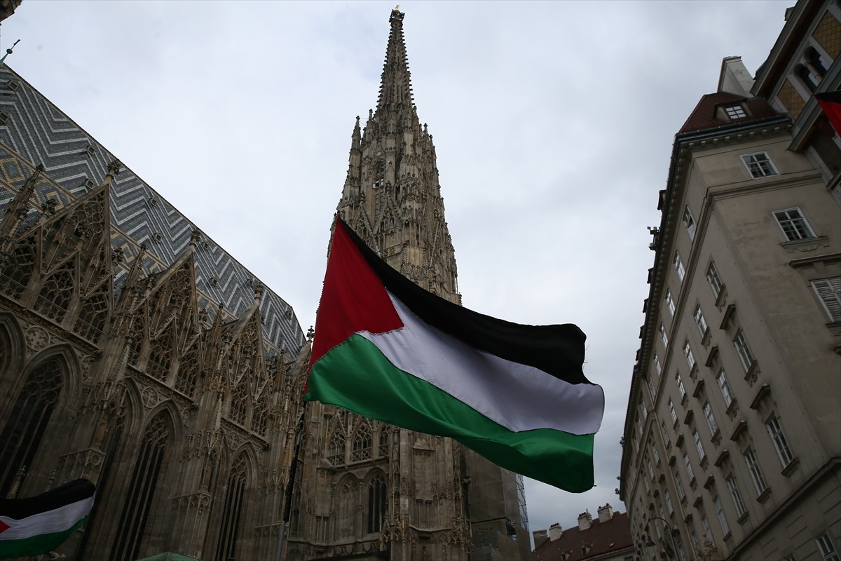 Avusturya'nın başkenti Viyana'da, "büyük felaket" olarak tanımlanan Nekbe'nin 77'inci yılı...