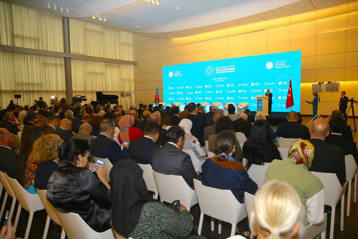 Azerbaycan'ın başkenti Bakü'de, 3 Mayıs Türkçülük Günü dolayısıyla "Dilde, Fikirde, İşte Birlik:...