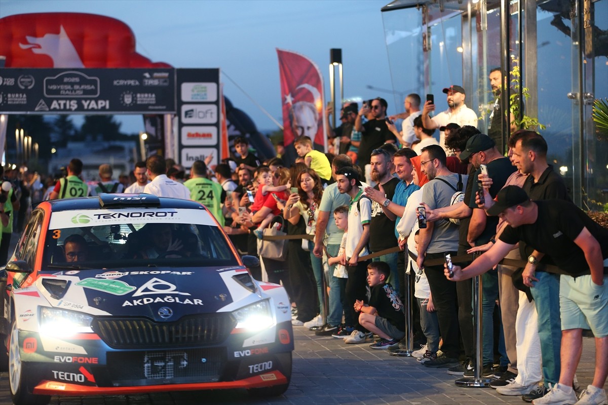 Bursa Otomobil Sporları Spor Kulübü (BOSSEK) tarafından düzenlenen ve Petrol Ofisi Maxima 2025...