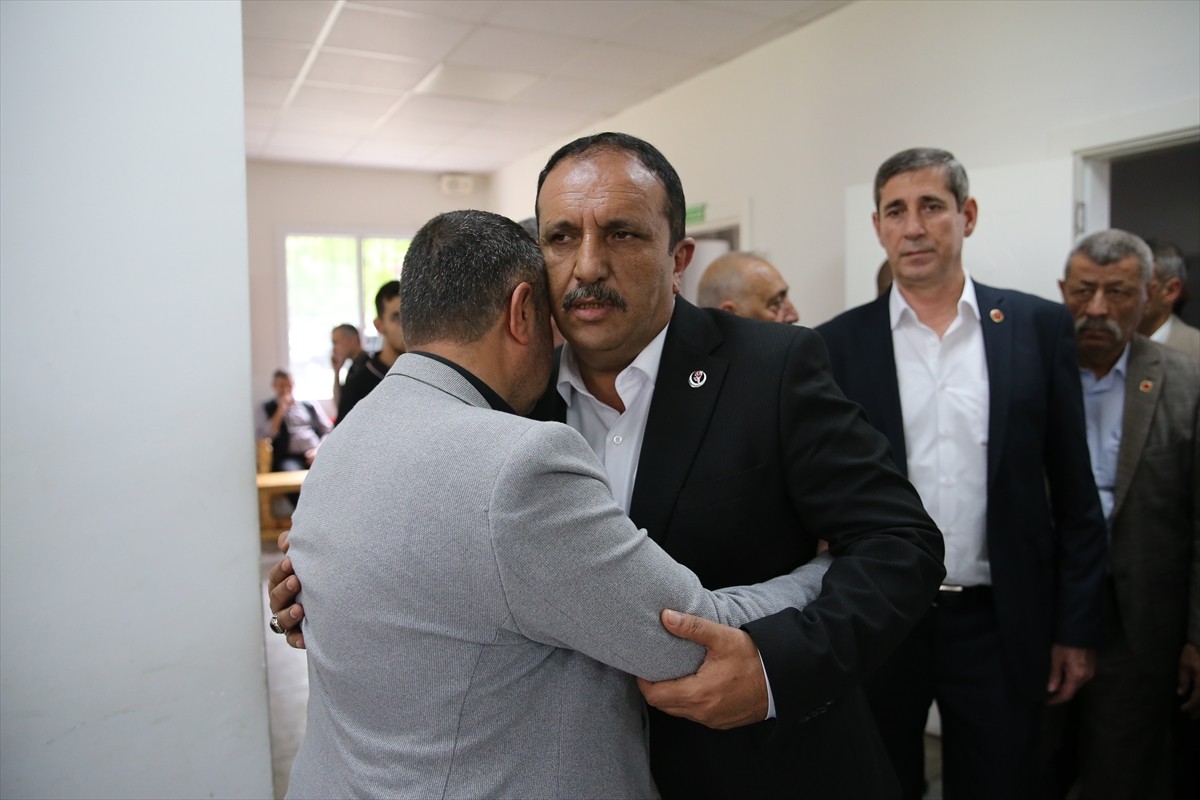 Büyük Birlik Partisi (BBP) Genel Başkan Yardımcısı Uğur Bulut (sağ 2), geçirdiği kalp krizi sonucu...
