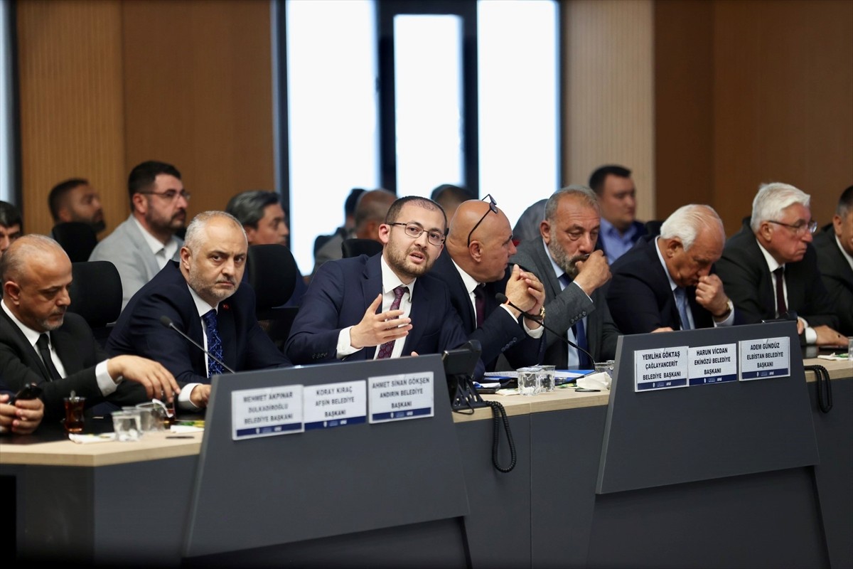 Çevre, Şehircilik ve İklim Değişikliği Bakanı Murat Kurum, Kahramanmaraş'ta şu ana kadar yaklaşık...