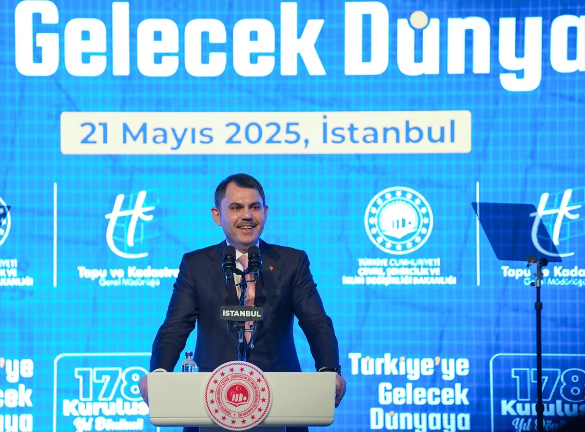 Çevre, Şehircilik ve İklim Değişikliği Bakanı Murat Kurum, Tapu ve Kadastro Genel Müdürlüğünün...